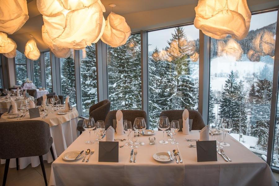 Spa Hotel Lanterna Velké Karlovice Eksteriør billede