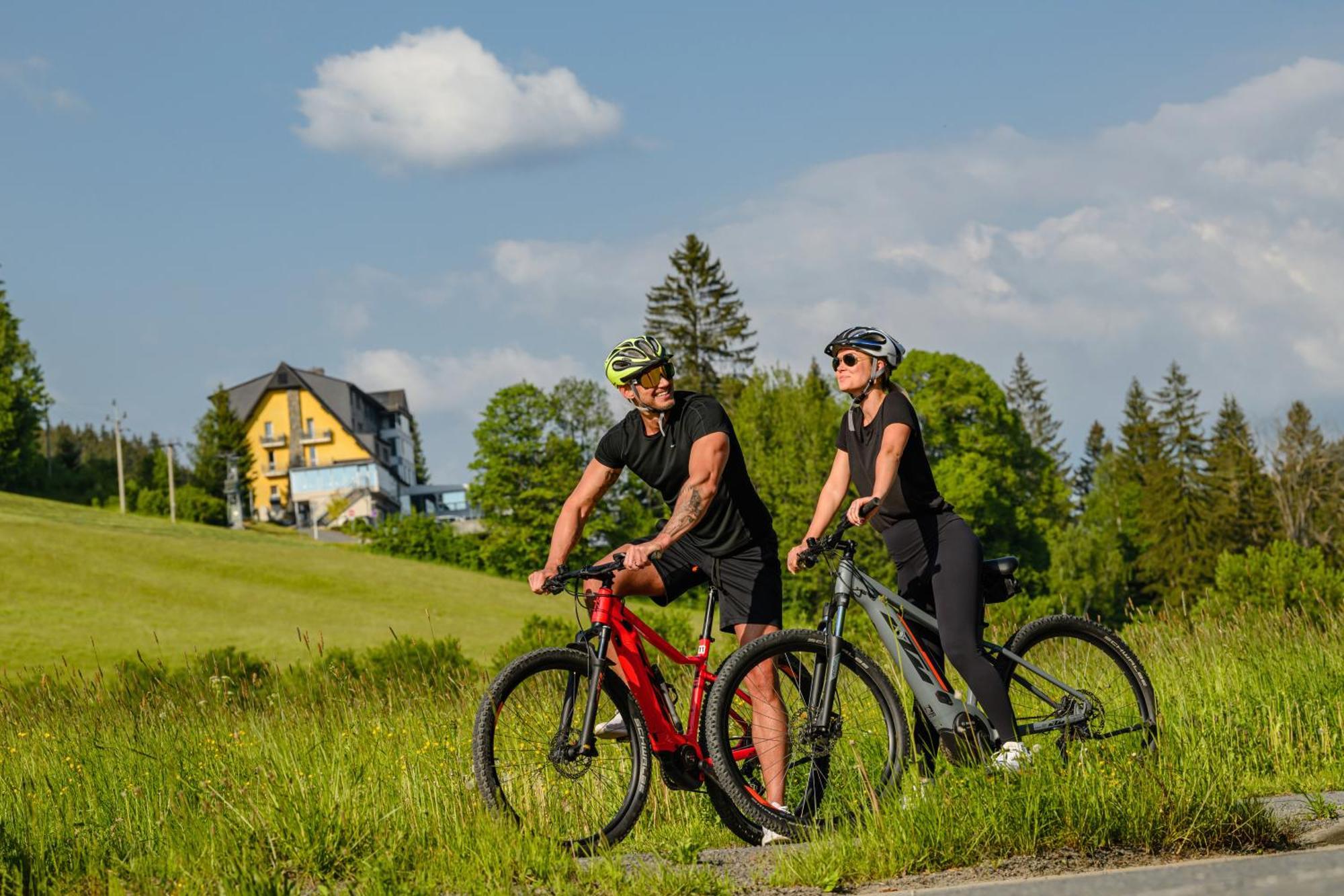 Spa Hotel Lanterna Velké Karlovice Eksteriør billede