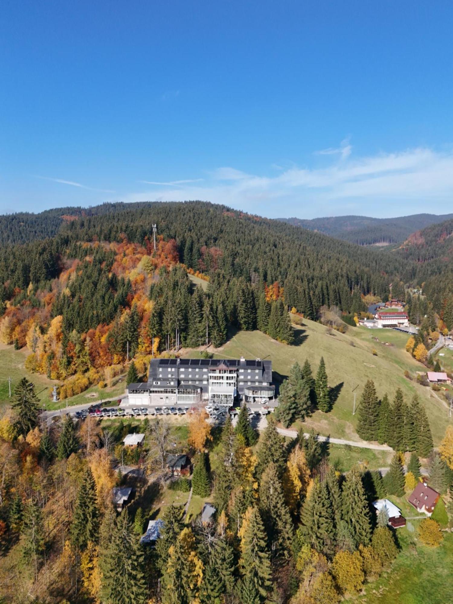 Spa Hotel Lanterna Velké Karlovice Eksteriør billede