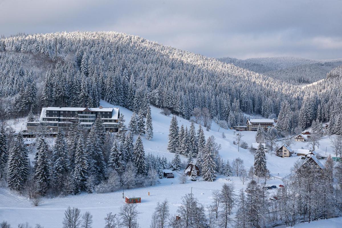 Spa Hotel Lanterna Velké Karlovice Eksteriør billede